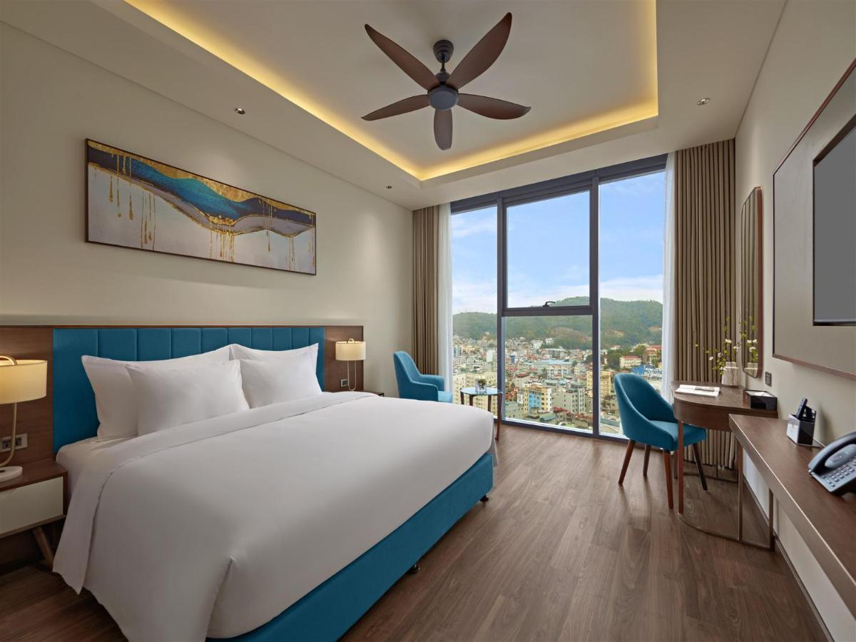 The Watson Premium Halong होटल 5*